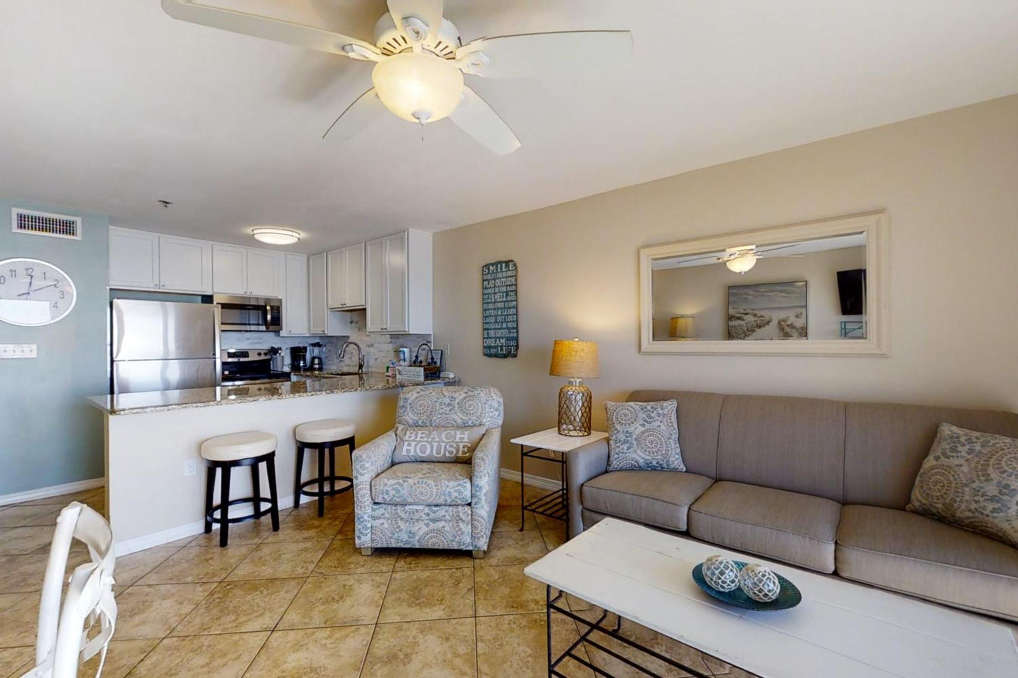 Crystal Sands III Destin Room photo
